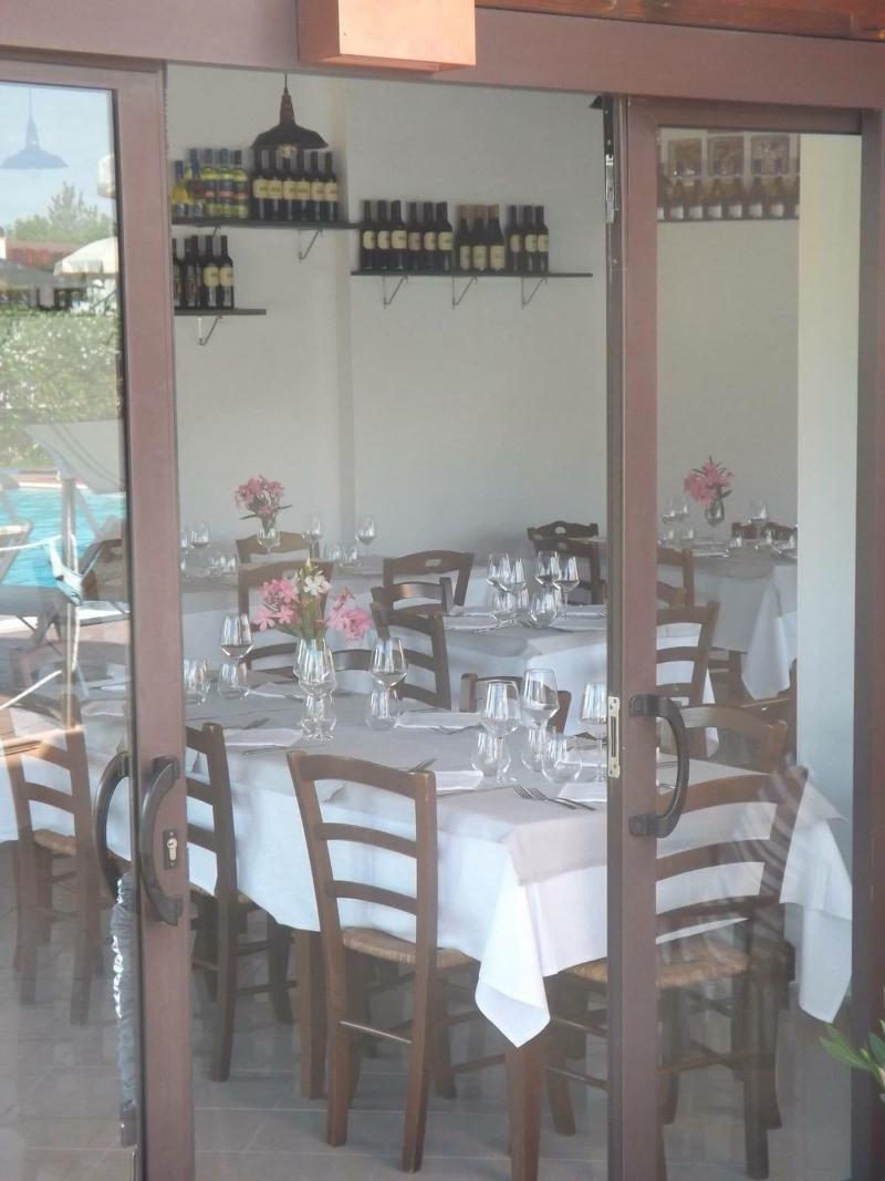 Hotel Ristorante Al Canto Delle Sirene テッラチーナ エクステリア 写真